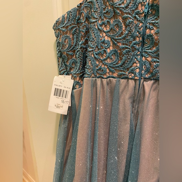 Dillards Blue Homecoming Mini Dress Size 16/17 NWT - Picture 10 of 10